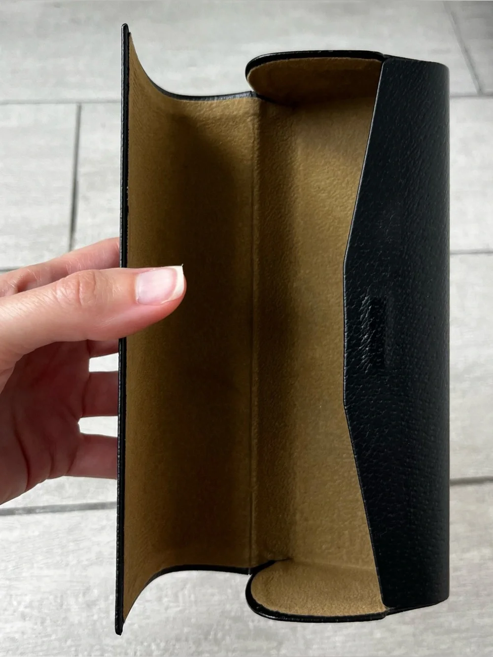 Burberry Sunglasses Eyeglasses Optical Hard Case Only 3